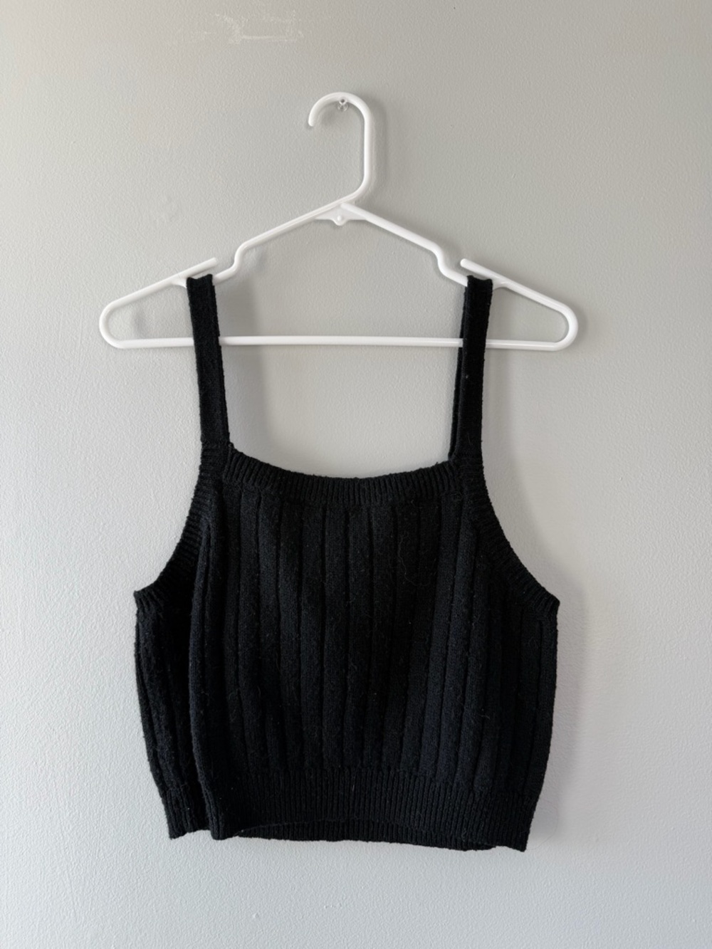 Black Ribbed Crop Top